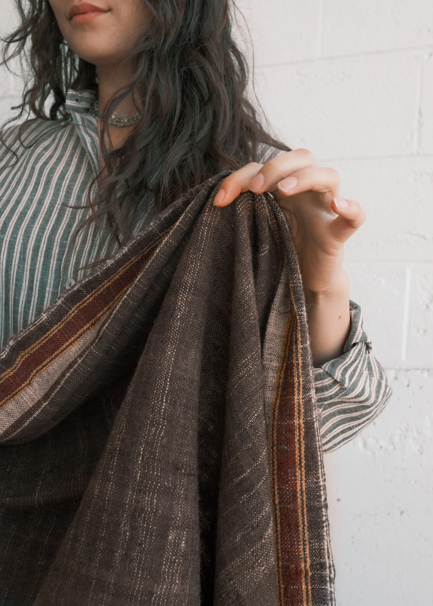 Bhujodi Shawl - Deshi Wool - Earth - Image 3