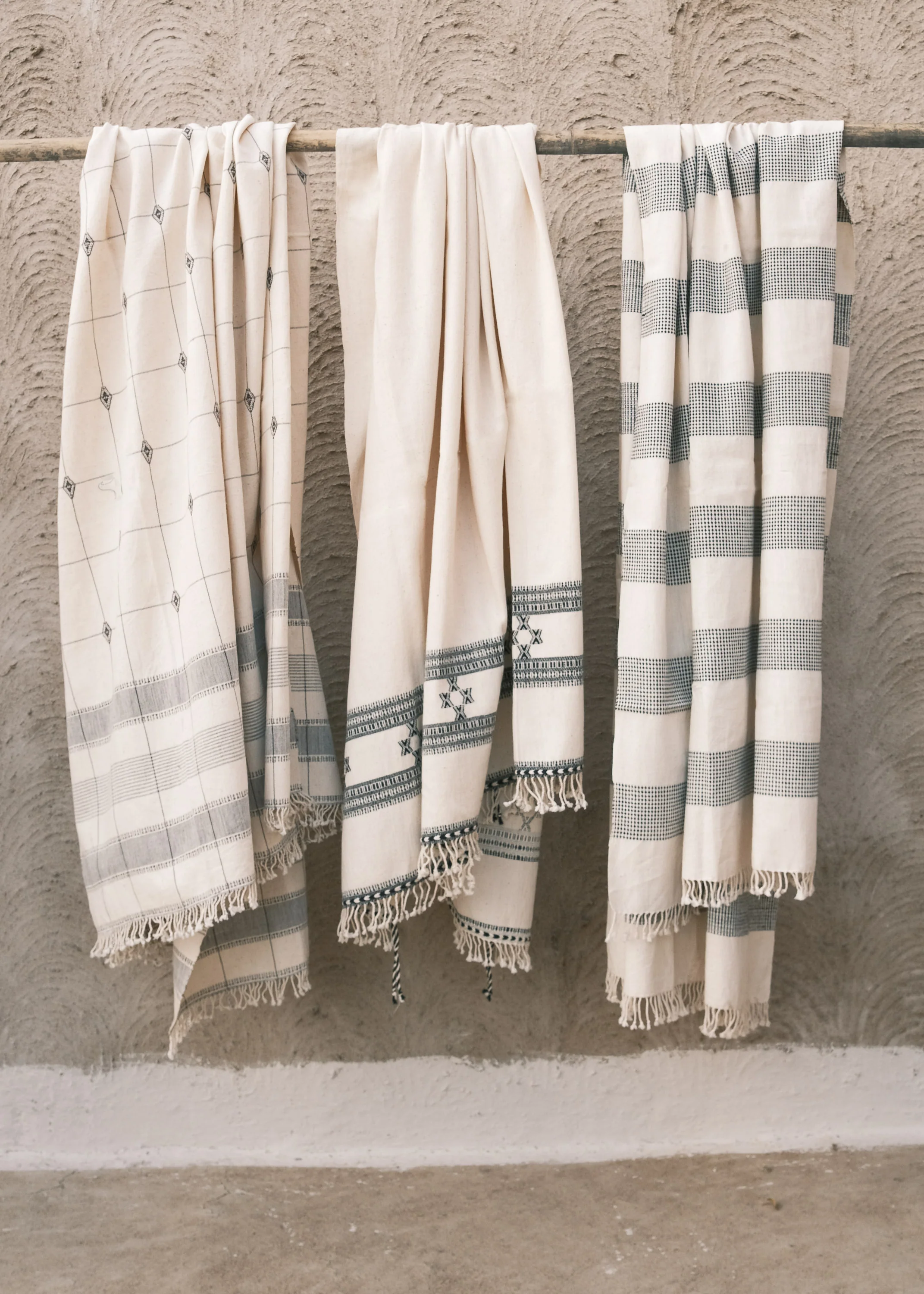Bhujodi Blanket Shawl - Handwoven Kala Cotton - Tiny Diamonds - Image 6