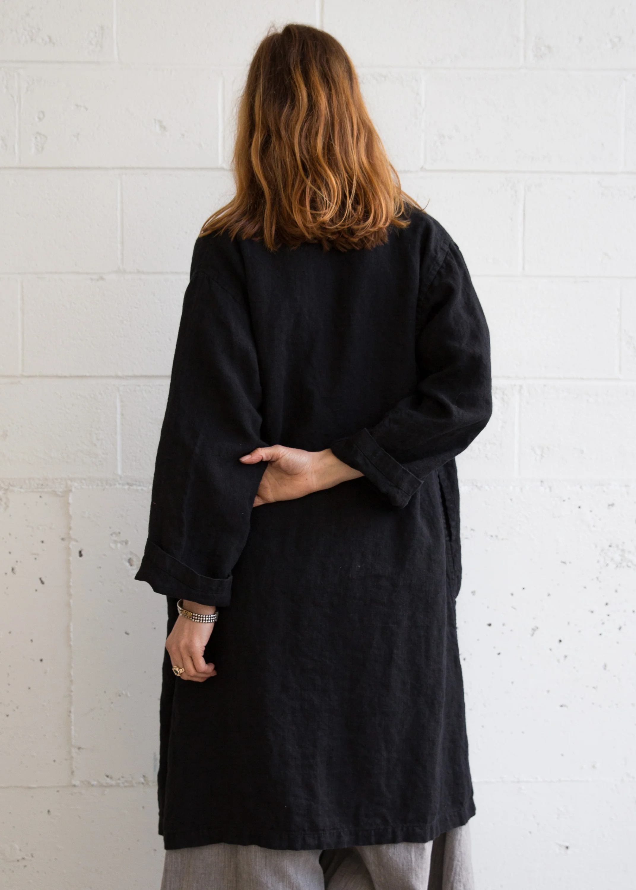 Chandigarh Coat - Handwoven Linen - Midnight - Image 9