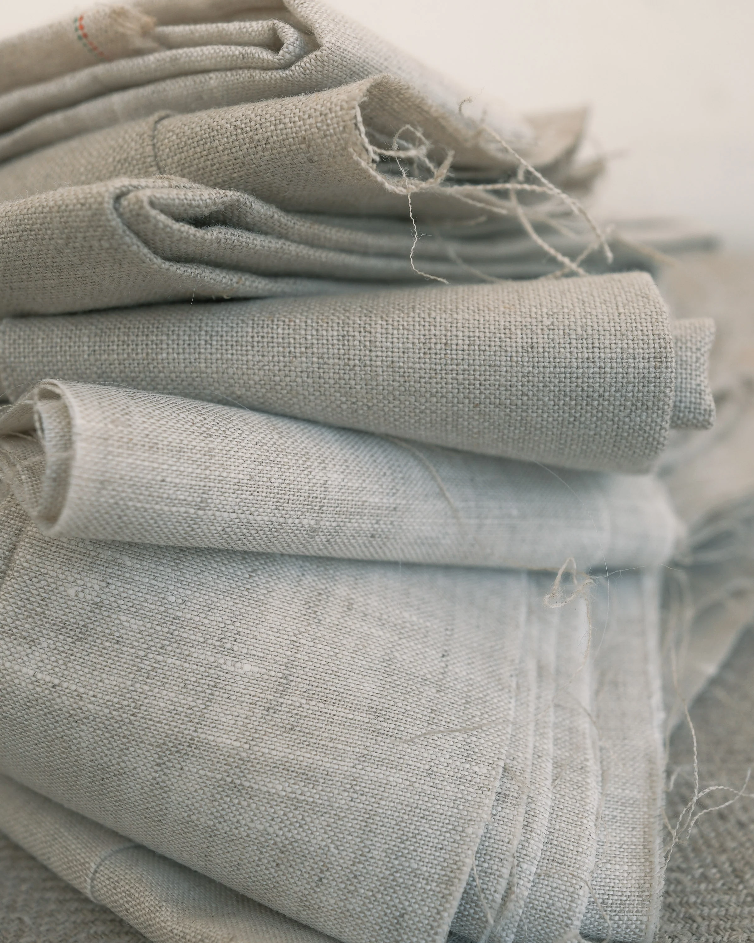 Fabric Offcuts - Mixture of natural fibres - Image 10