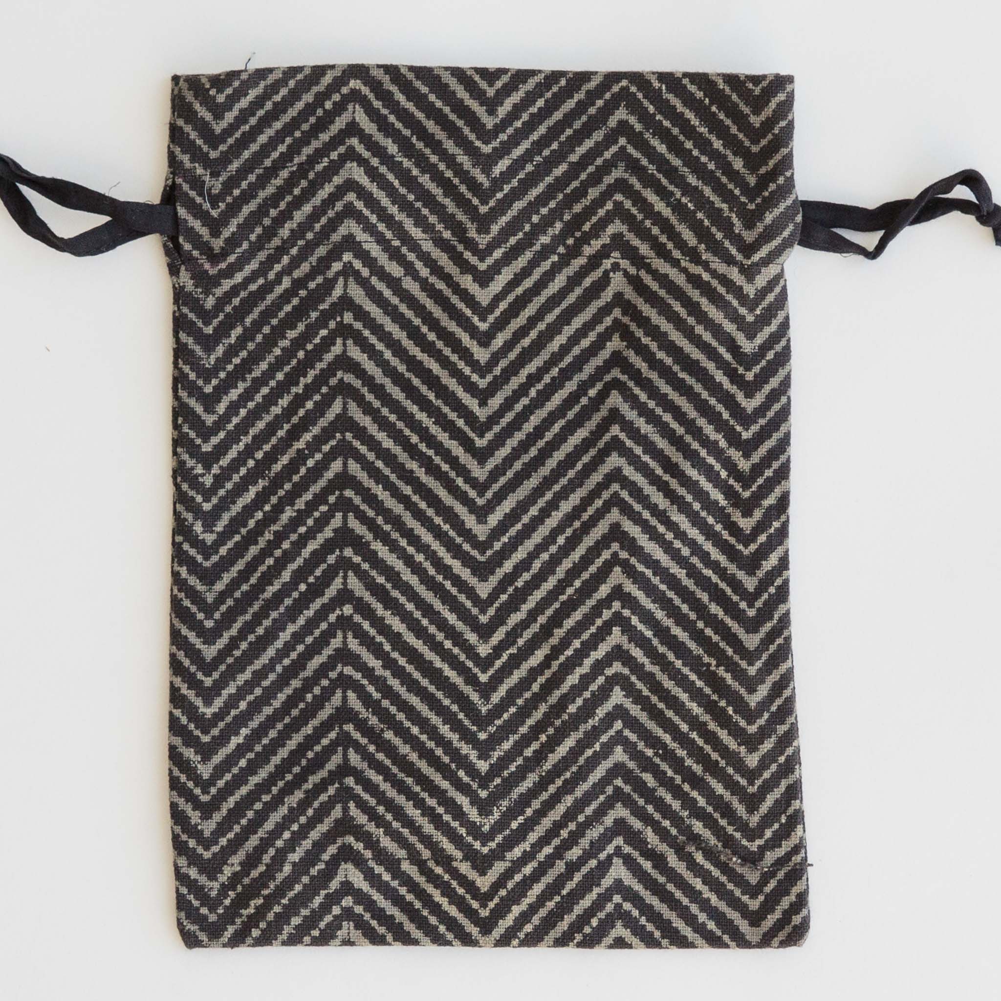 Drawstring Bag - Large - Charcoal & Stone - Image 4