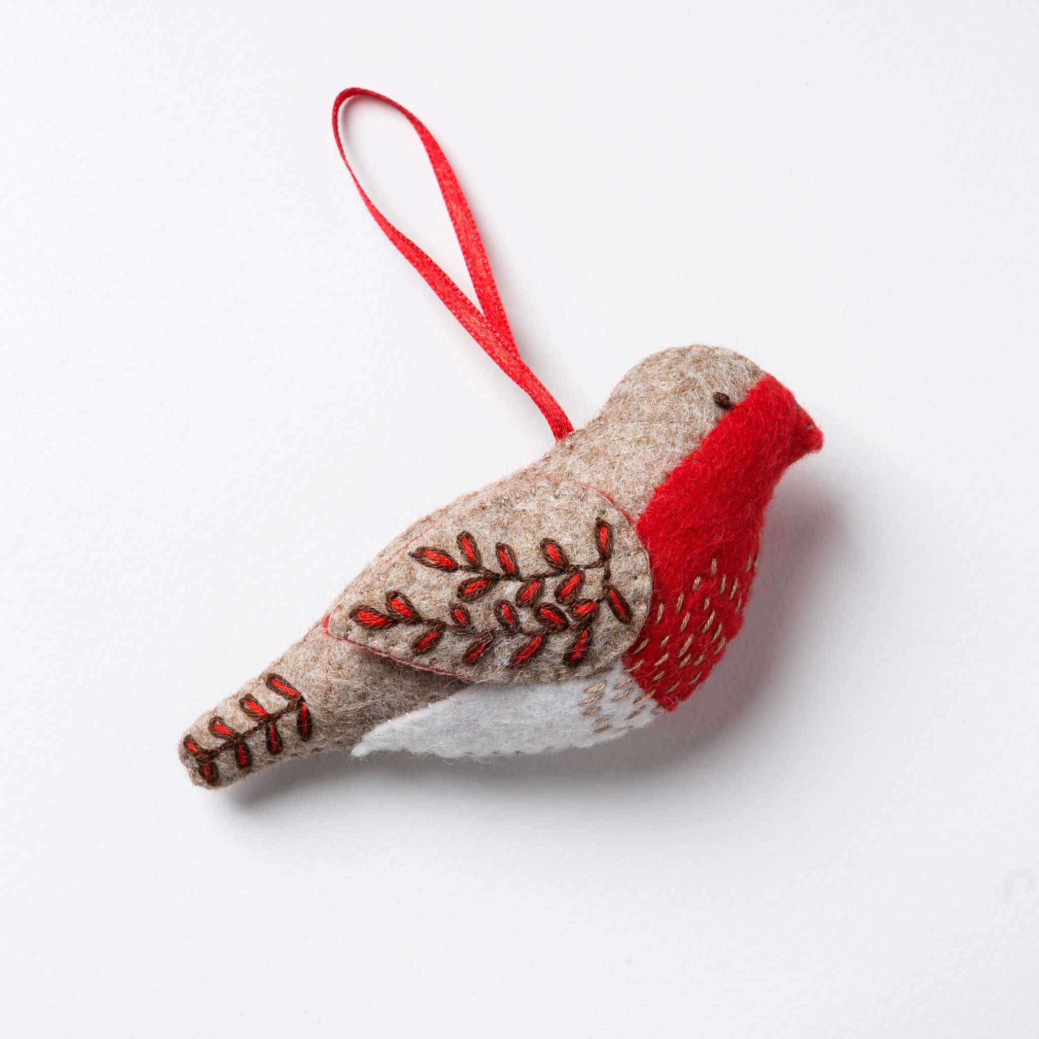 Embroidery Felt Craft Kit by Corinne Lapierre - Robin - Image 4