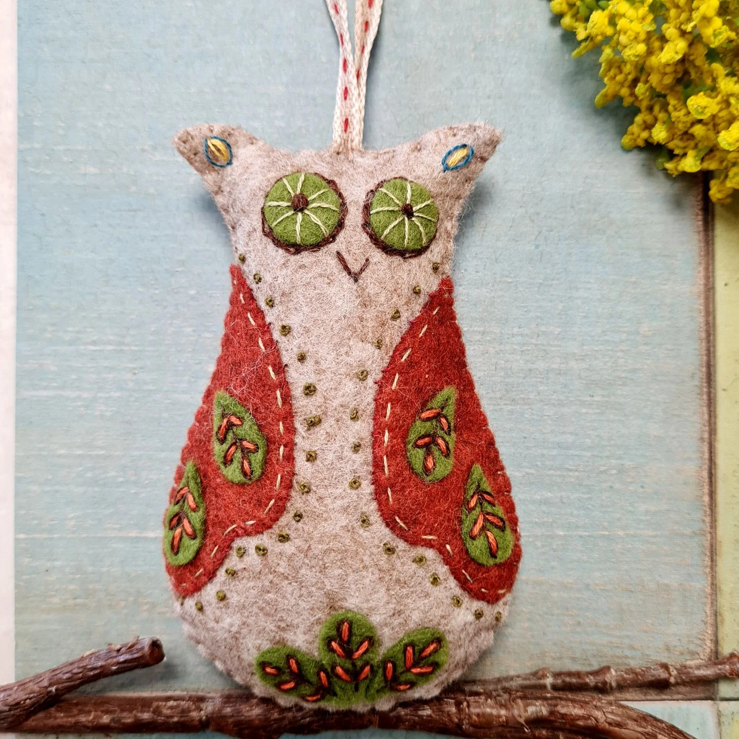 Embroidery Felt Craft Kit by Corinne Lapierre - Folk Owl