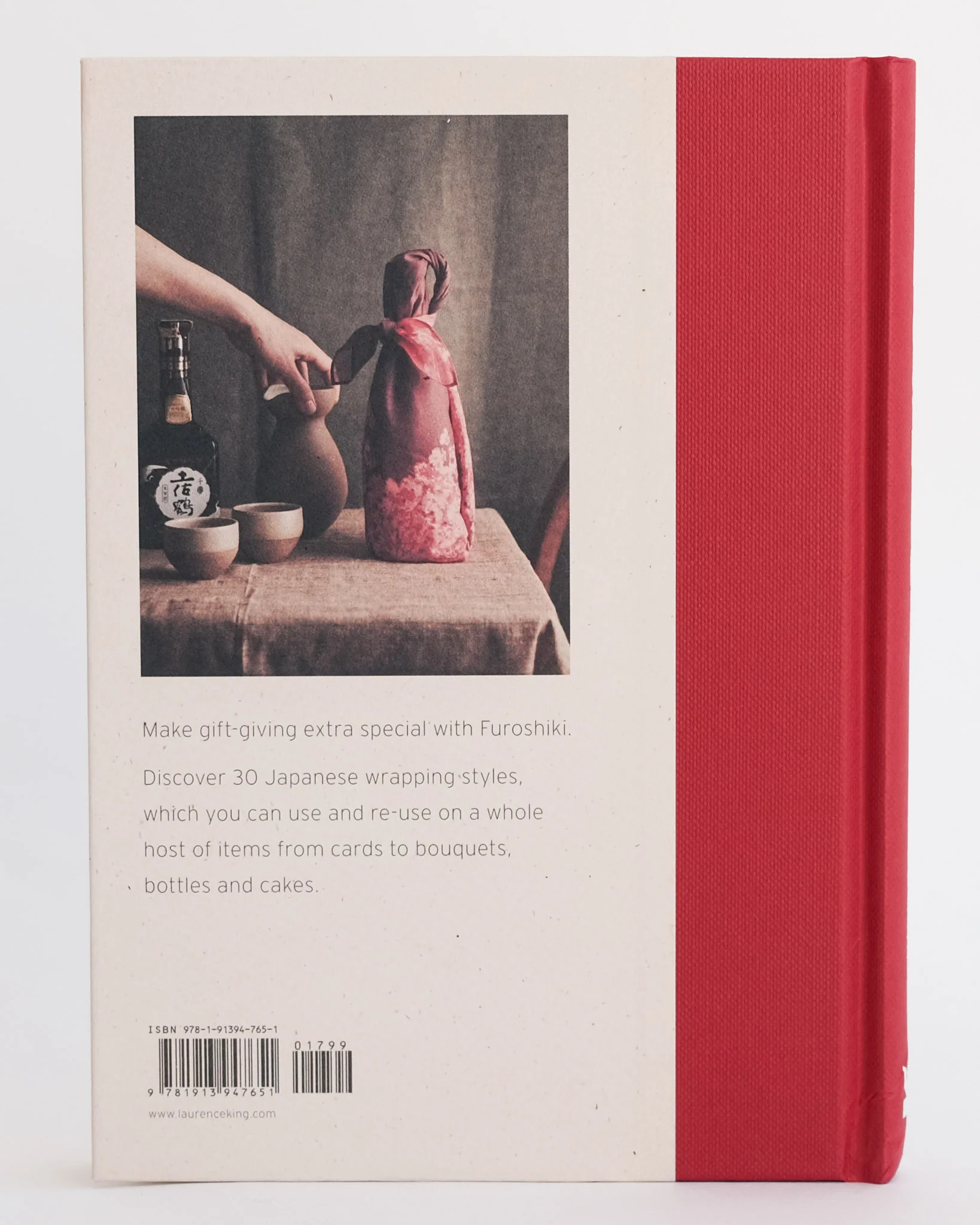 Furoshiki: And the Japanese Art of Gift Wrapping - Image 2