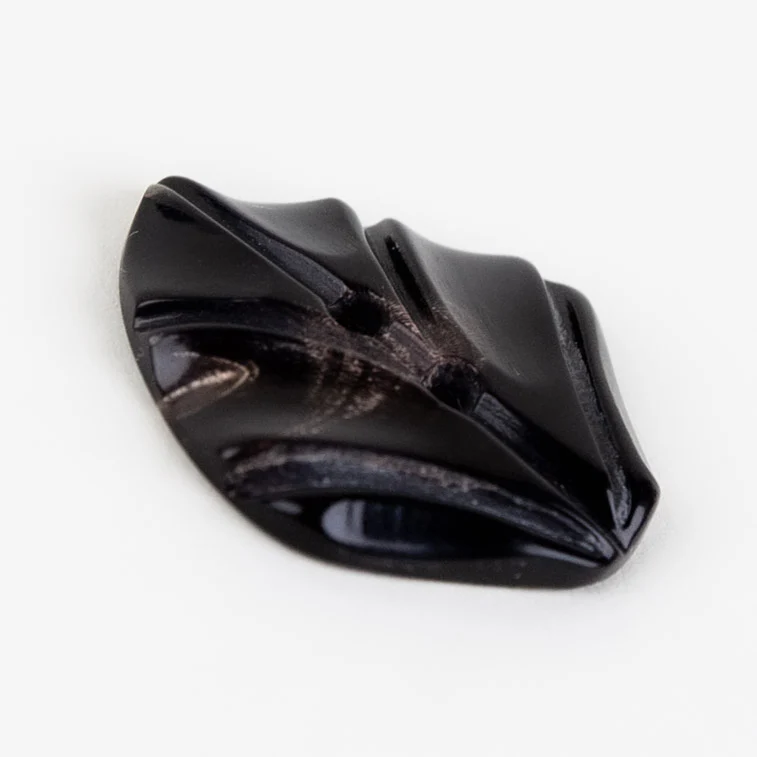 Handcarved Horn Button - Leaf - Image 2
