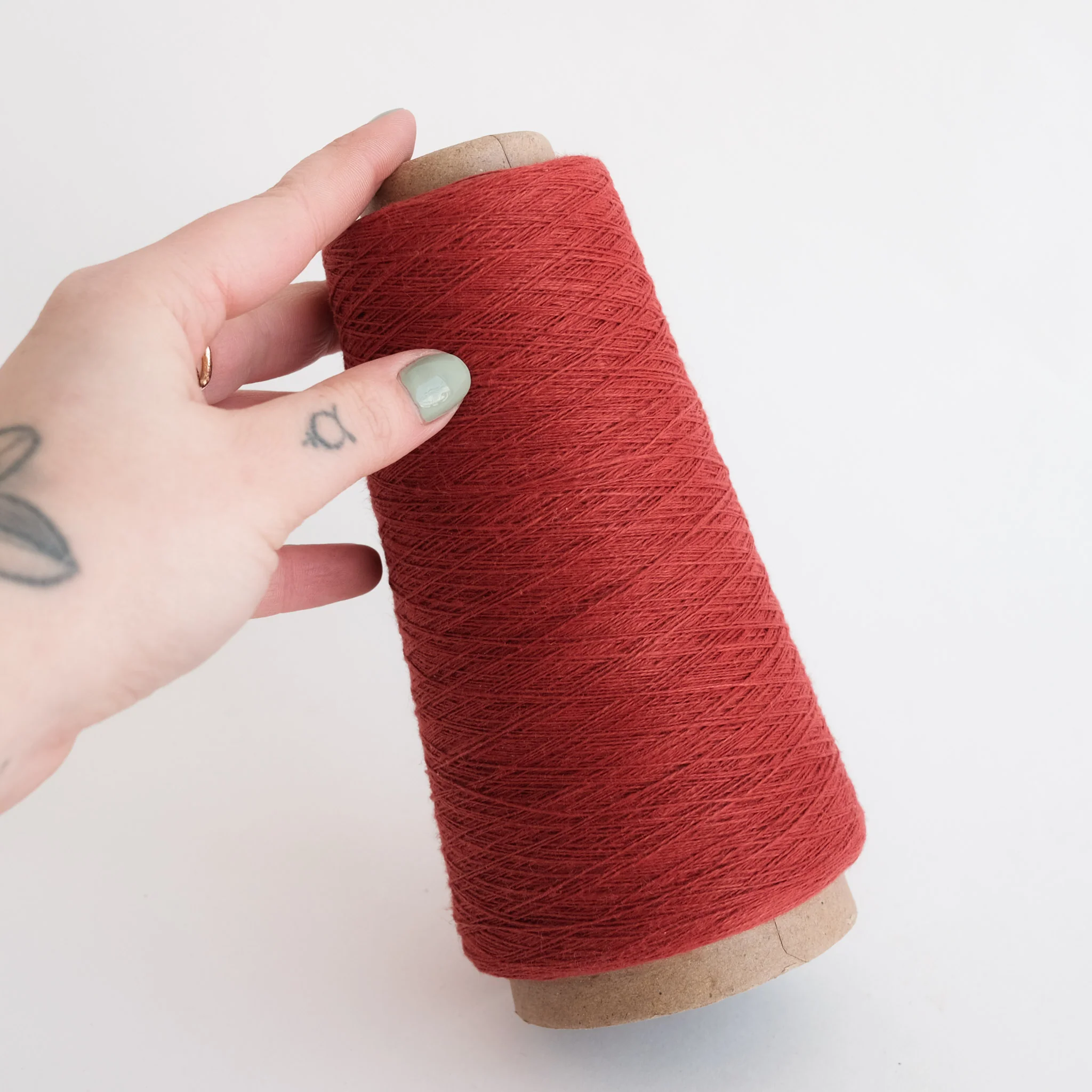 Honest Yarn - Naturally Dyed Organic Linen - Cobweb - Madder Dark - Image 2