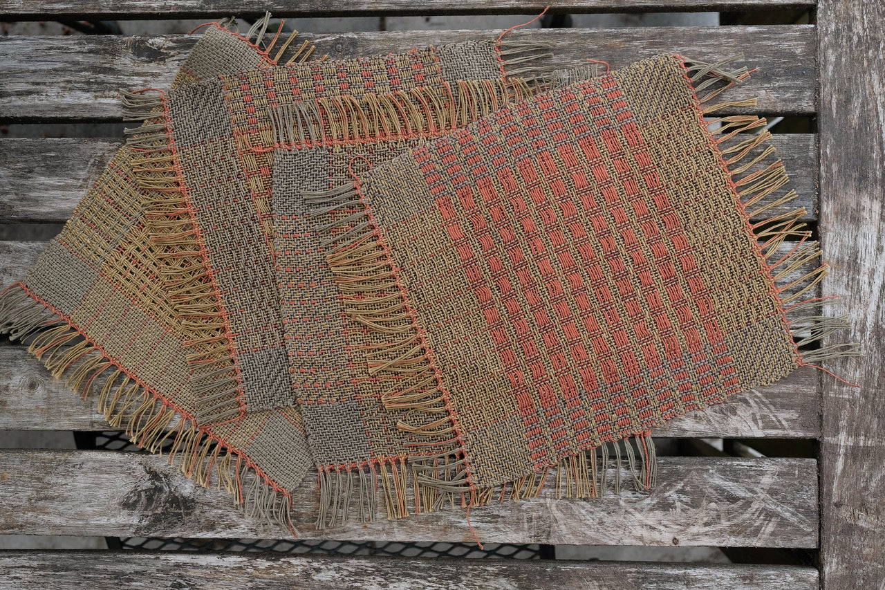Honest Yarn - Naturally Dyed Organic Linen - Fingering - Smoke - Image 6