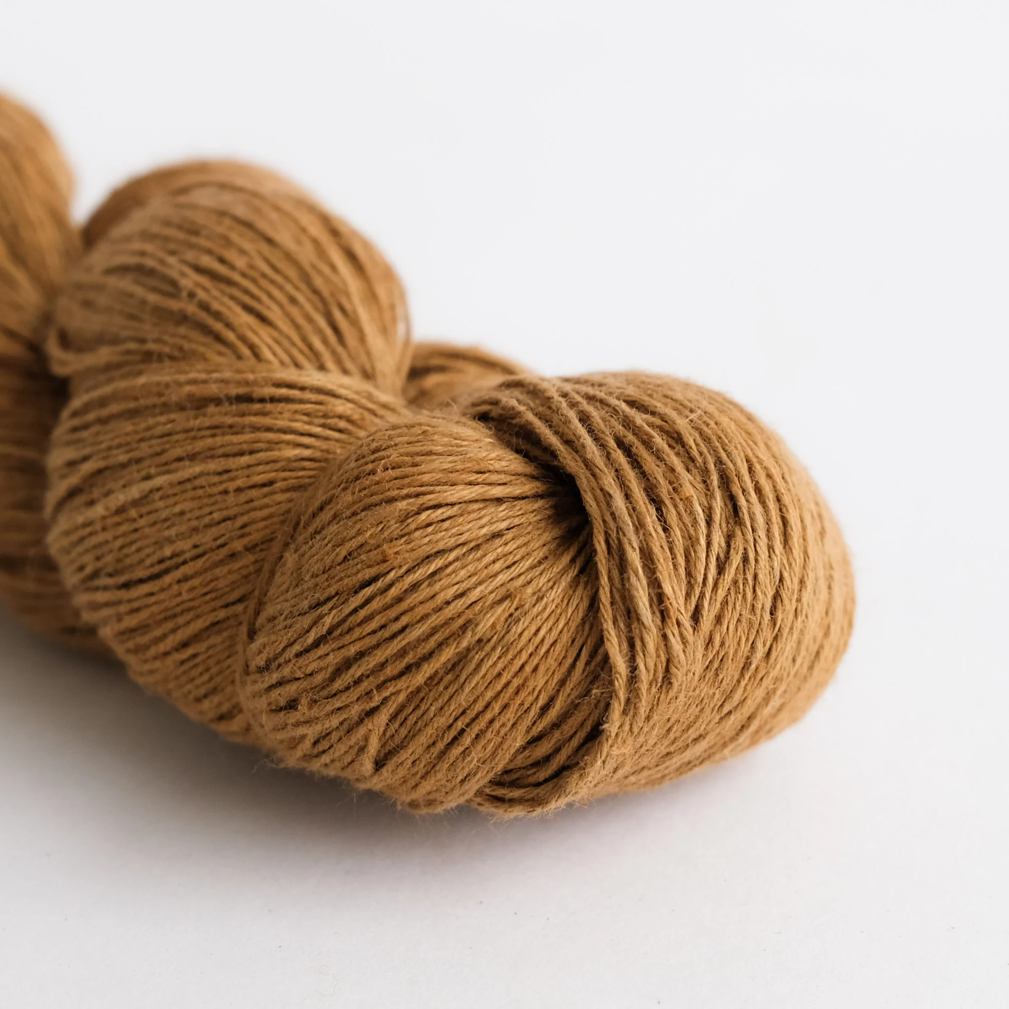 Honest Yarn - Naturally Dyed Organic Linen - Lace - Cutch