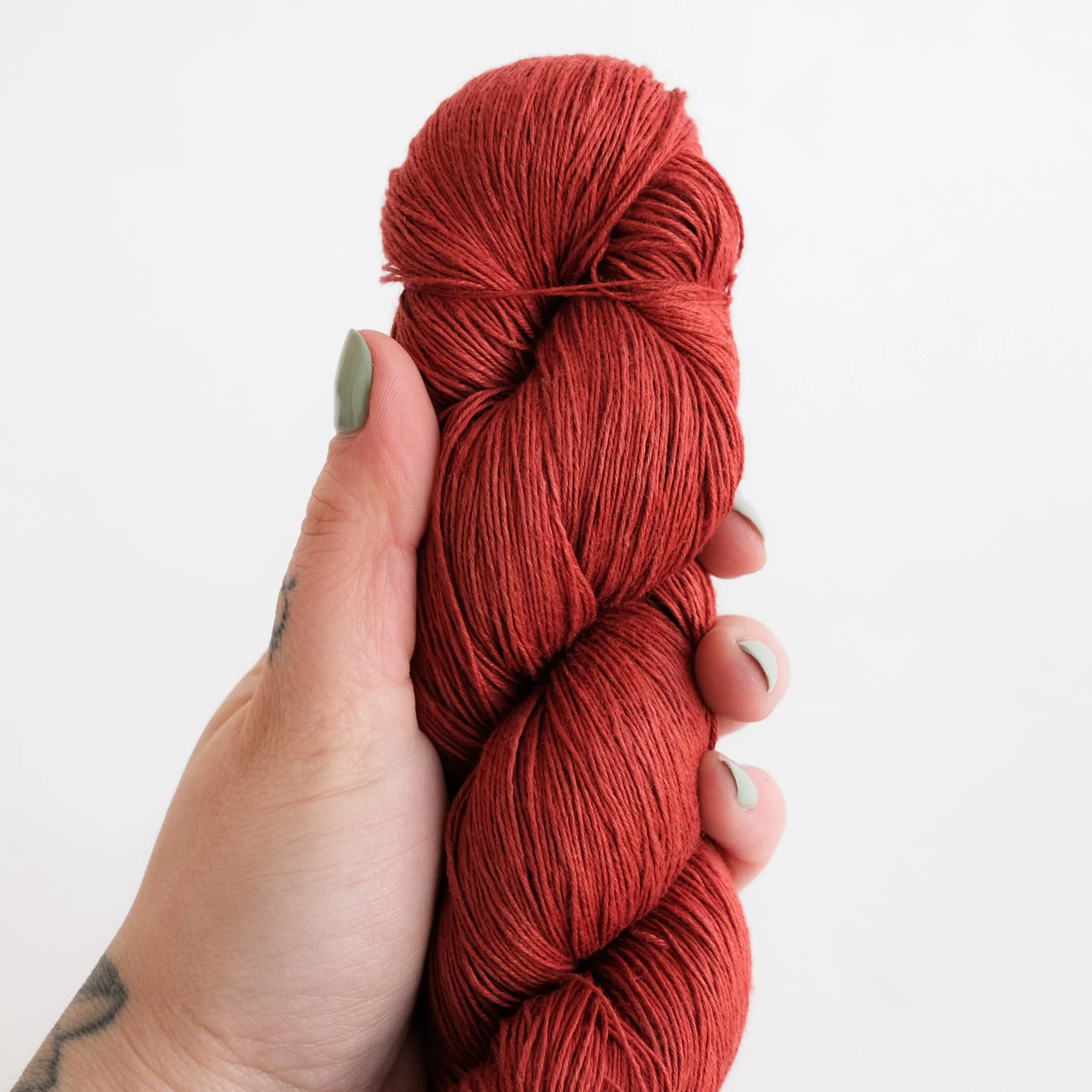 Honest Yarn - Naturally Dyed Organic Linen - Lace - Madder Dark - Image 3