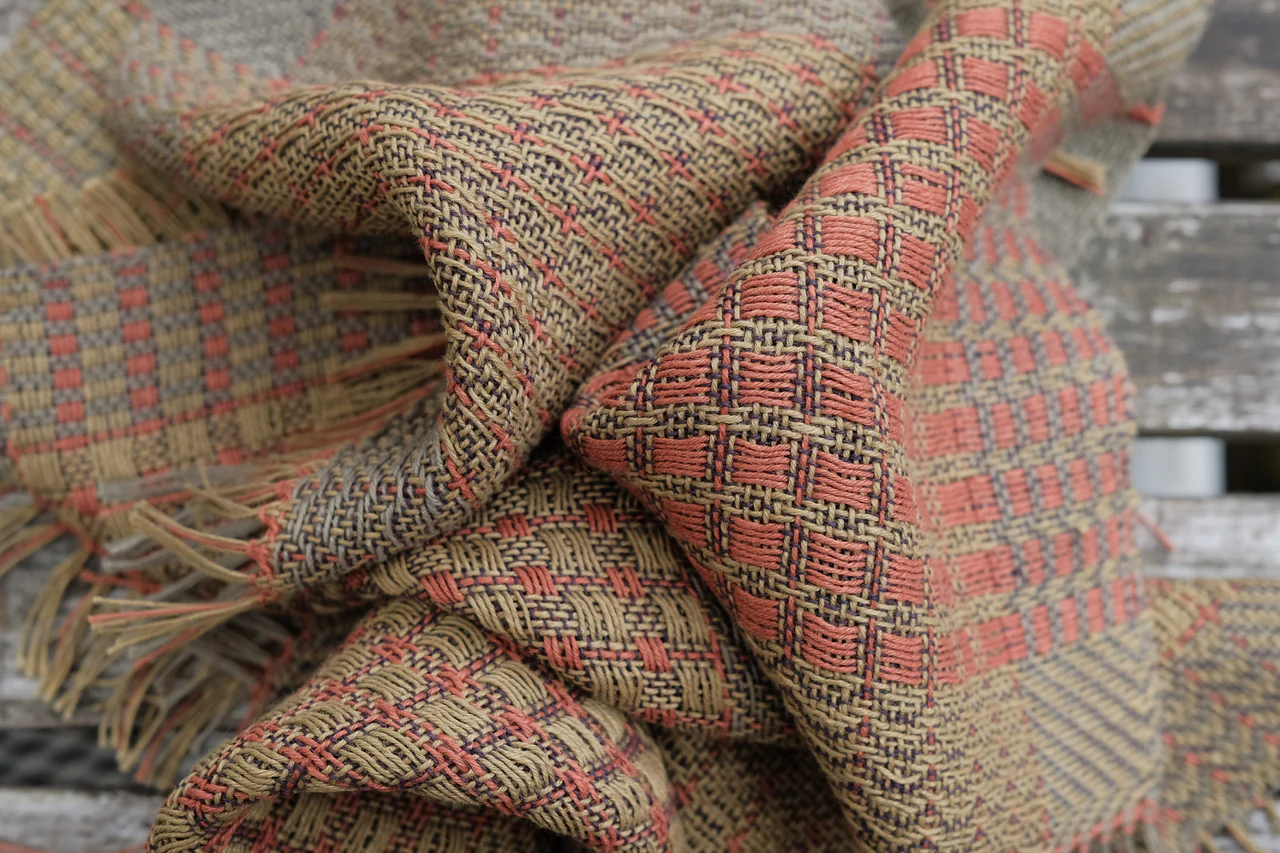 Honest Yarn - Naturally Dyed Organic Linen - Sport - Madder Medium - Image 7