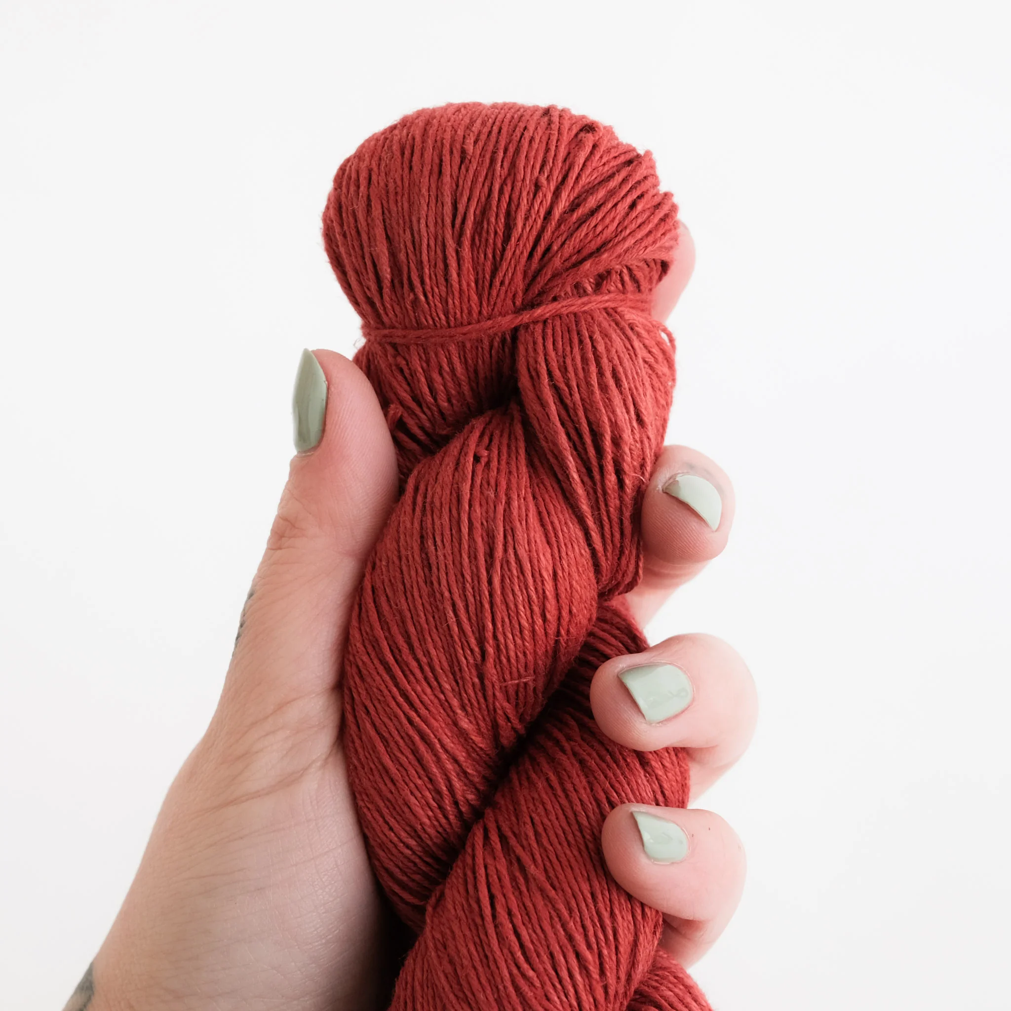 Honest Yarn - Naturally Dyed Organic Linen - Sport - Madder Dark - Image 3
