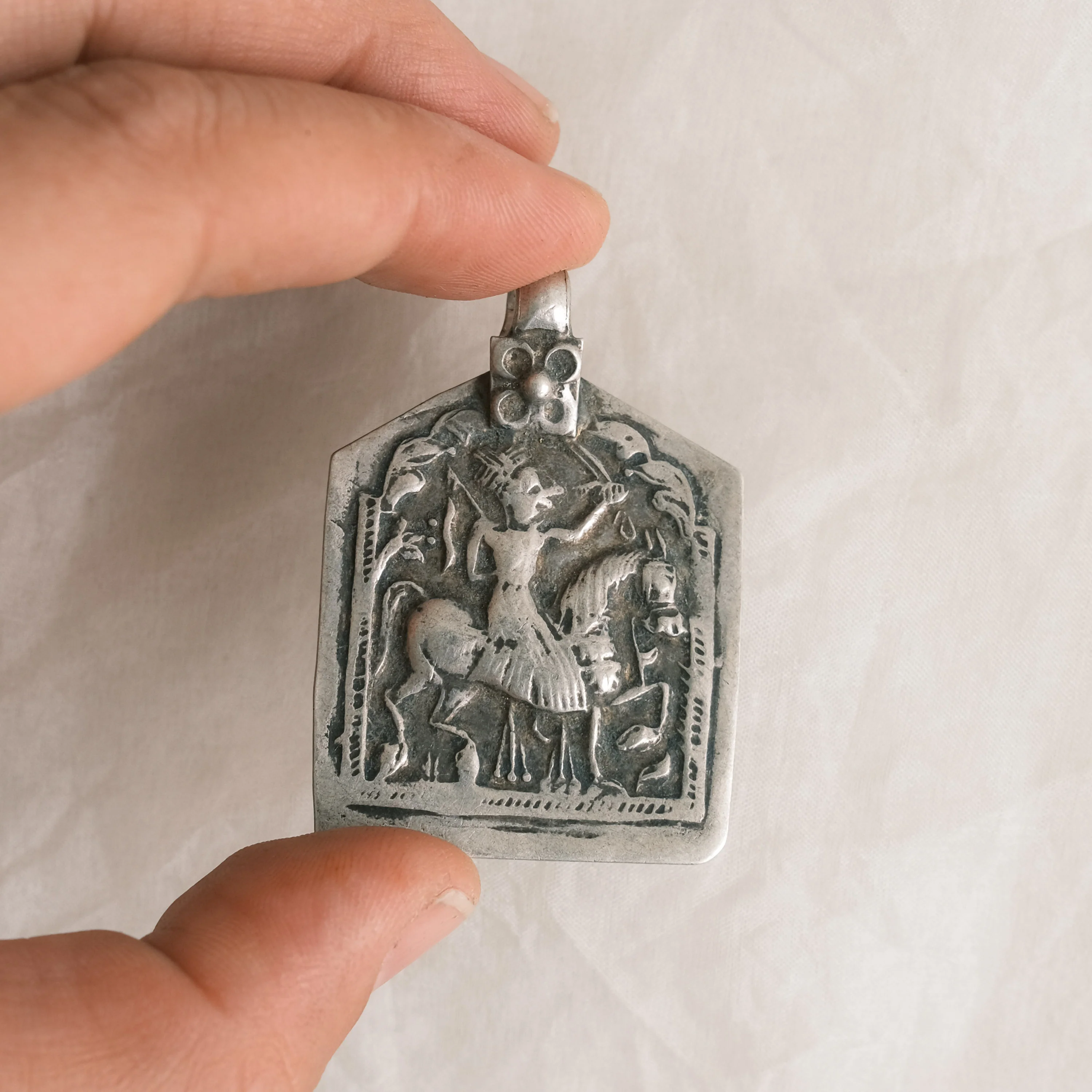 Jewellery - Pendant - Vintage Silver Ancient Durga - Image 2