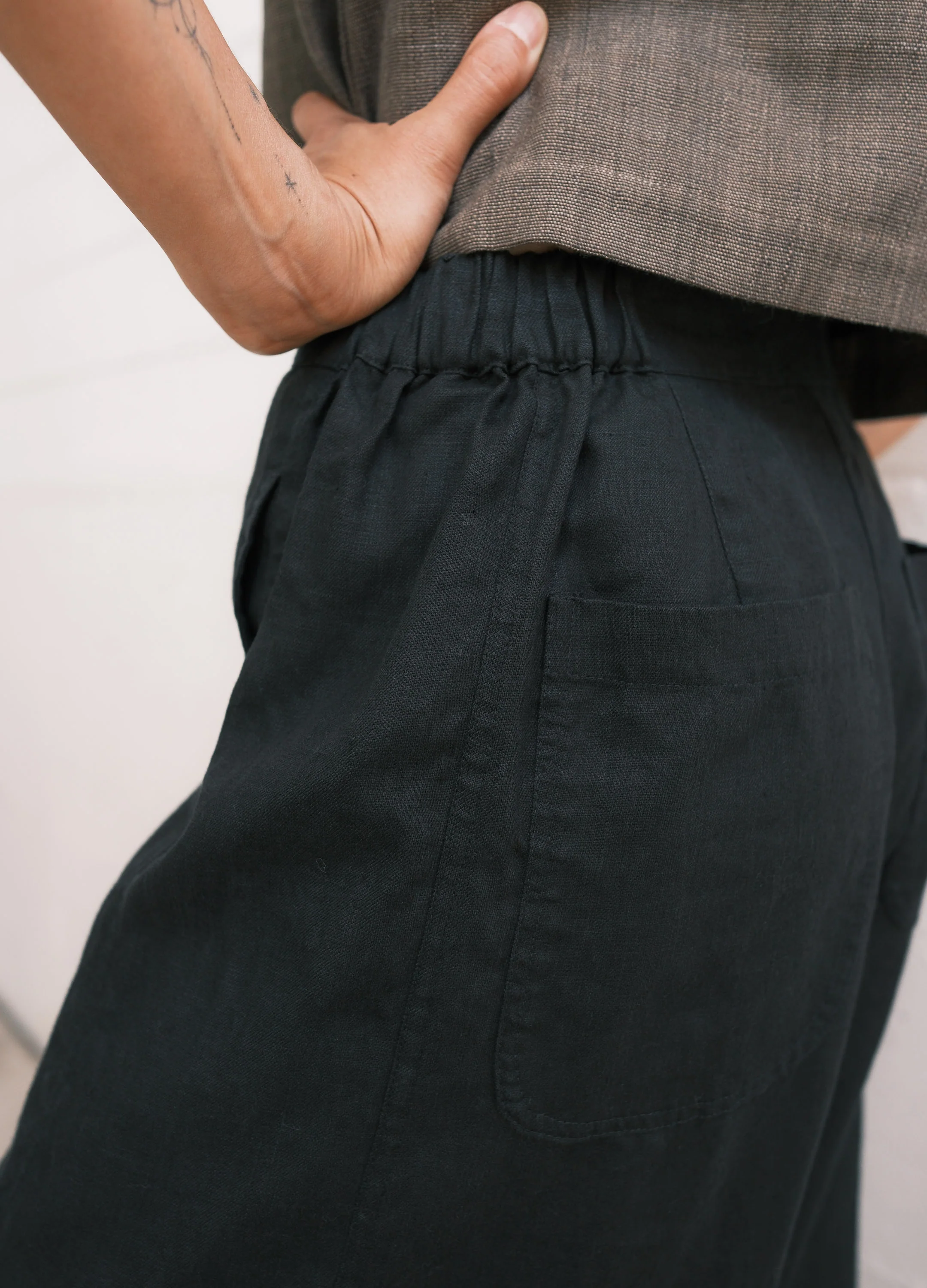 Juniper Pant - Linen - Black - Image 6