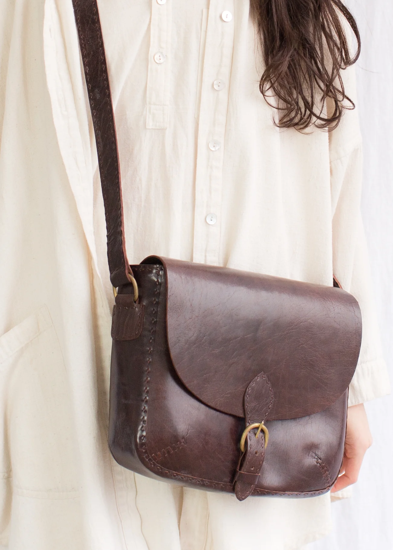 Leather Traveller Shoulder Bag - Brown - Image 2