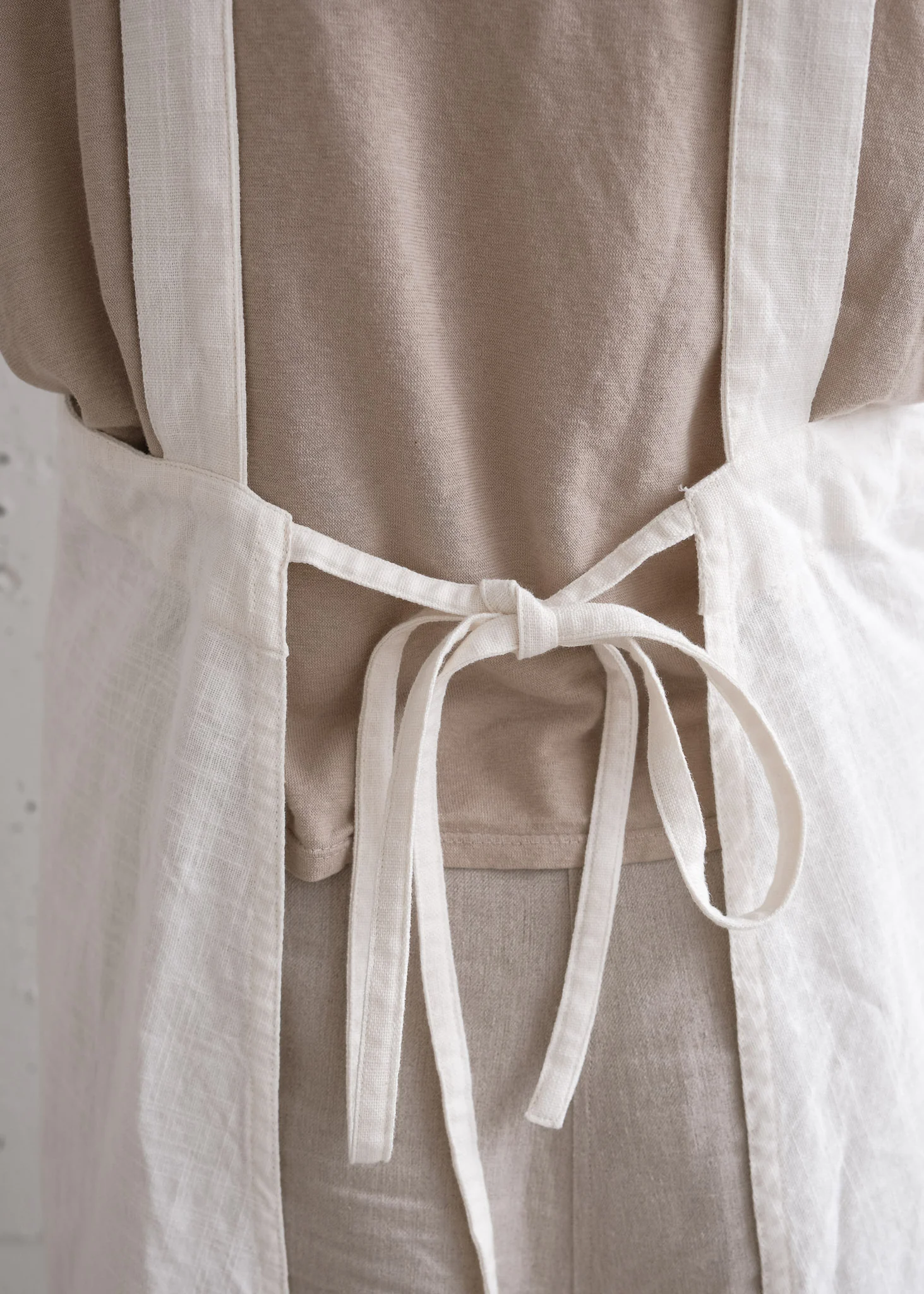 Maiwa Classic Apron - Organic Cotton - Image 4
