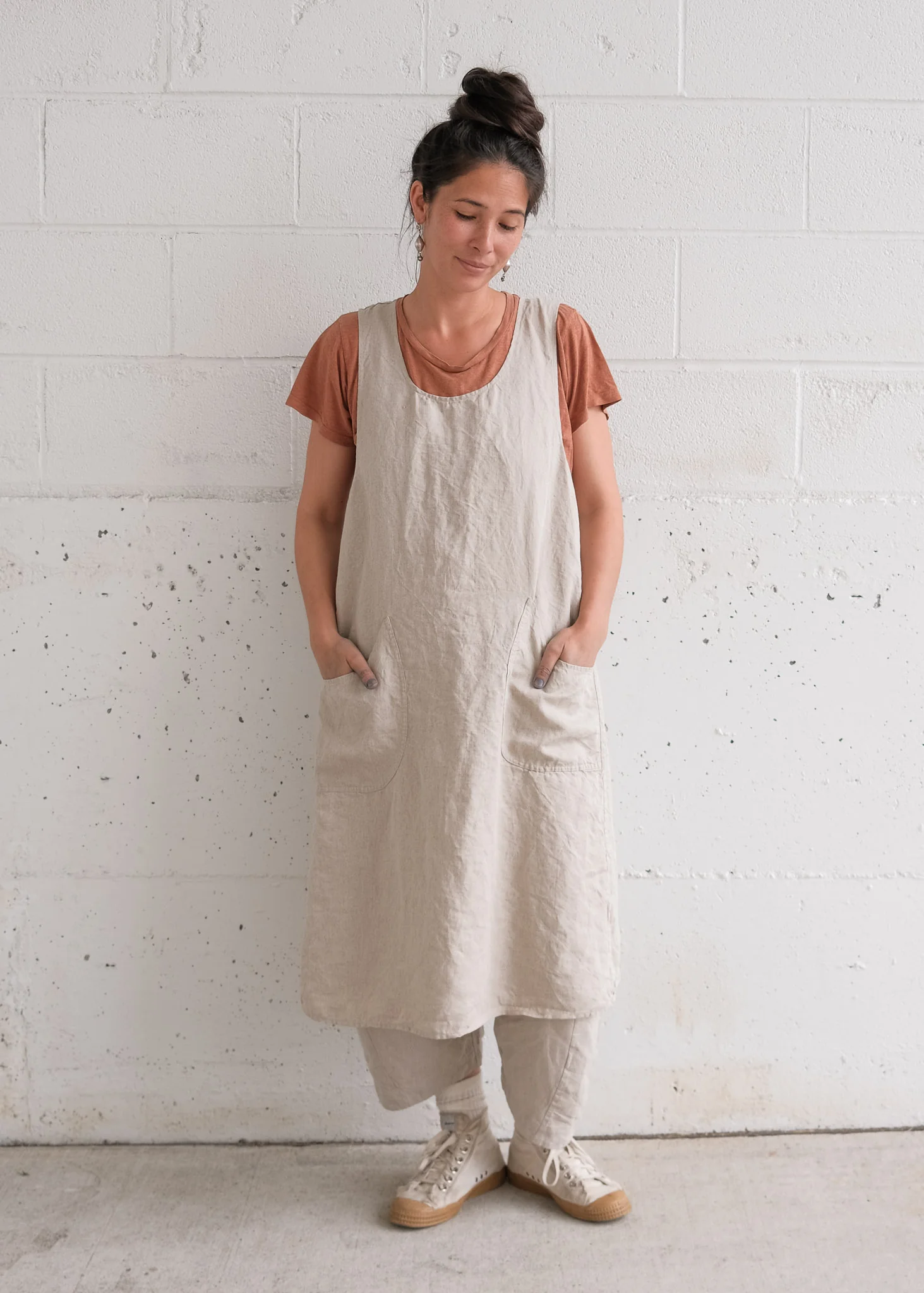 Maiwa Market Apron - Natural Linen - Image 5