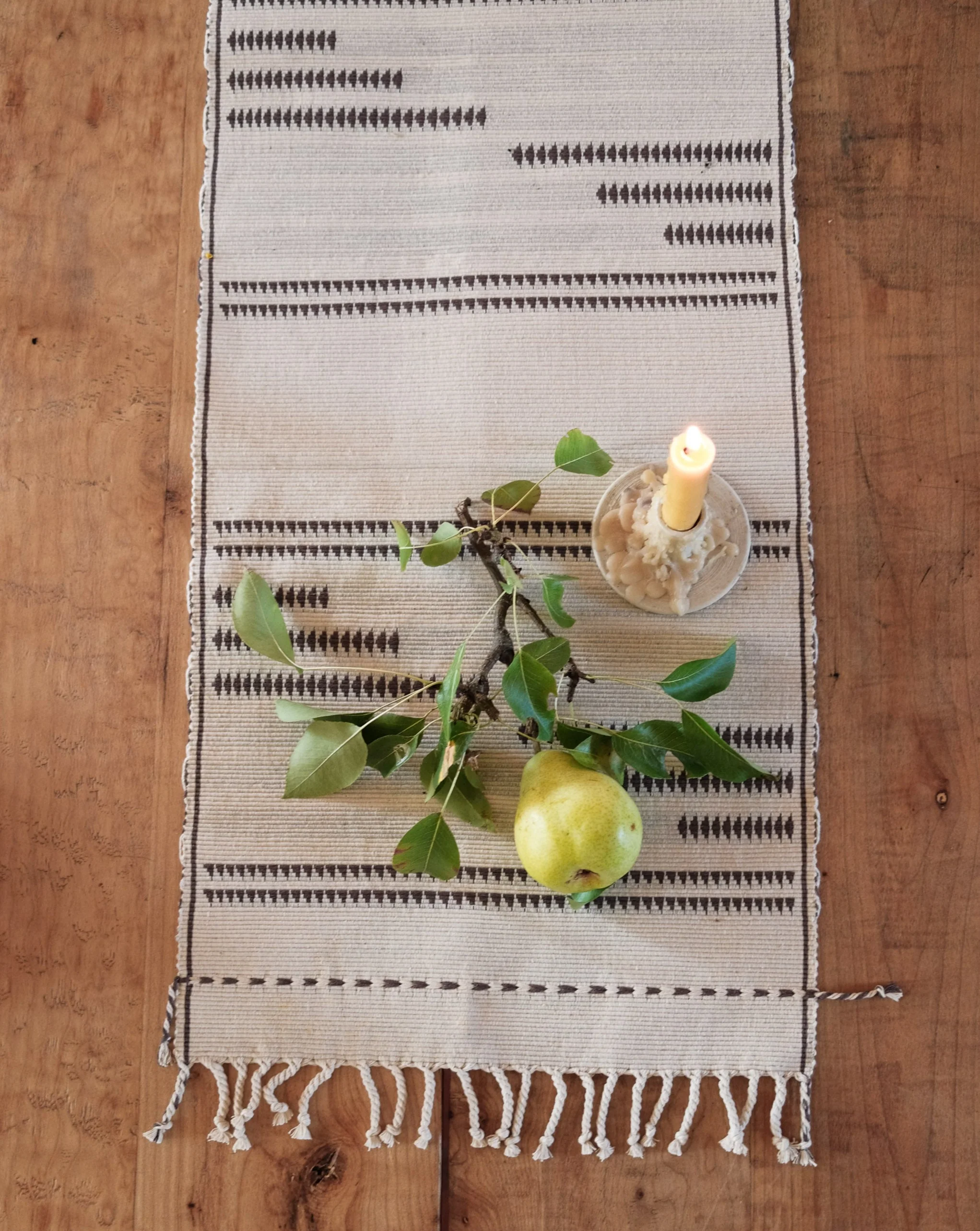 Nagaland - Handwoven Cotton Runner - Little Triangles - Image 3