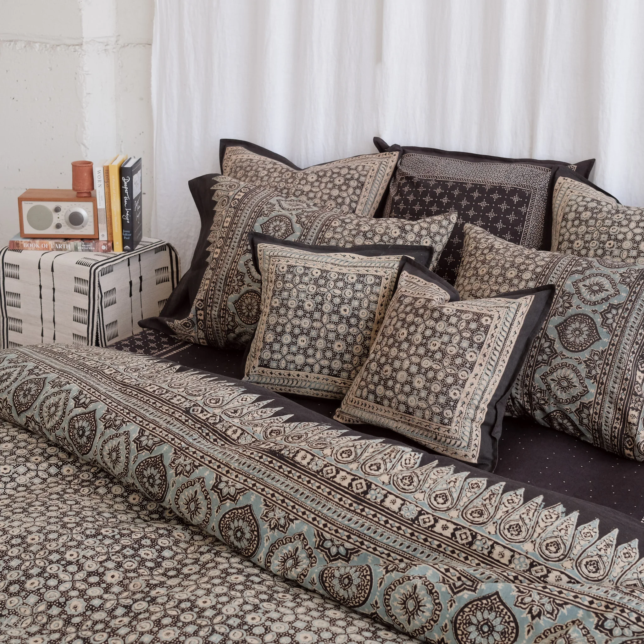 Organic Cotton Duvet Cover - Ajrakh Celestial - Image 4