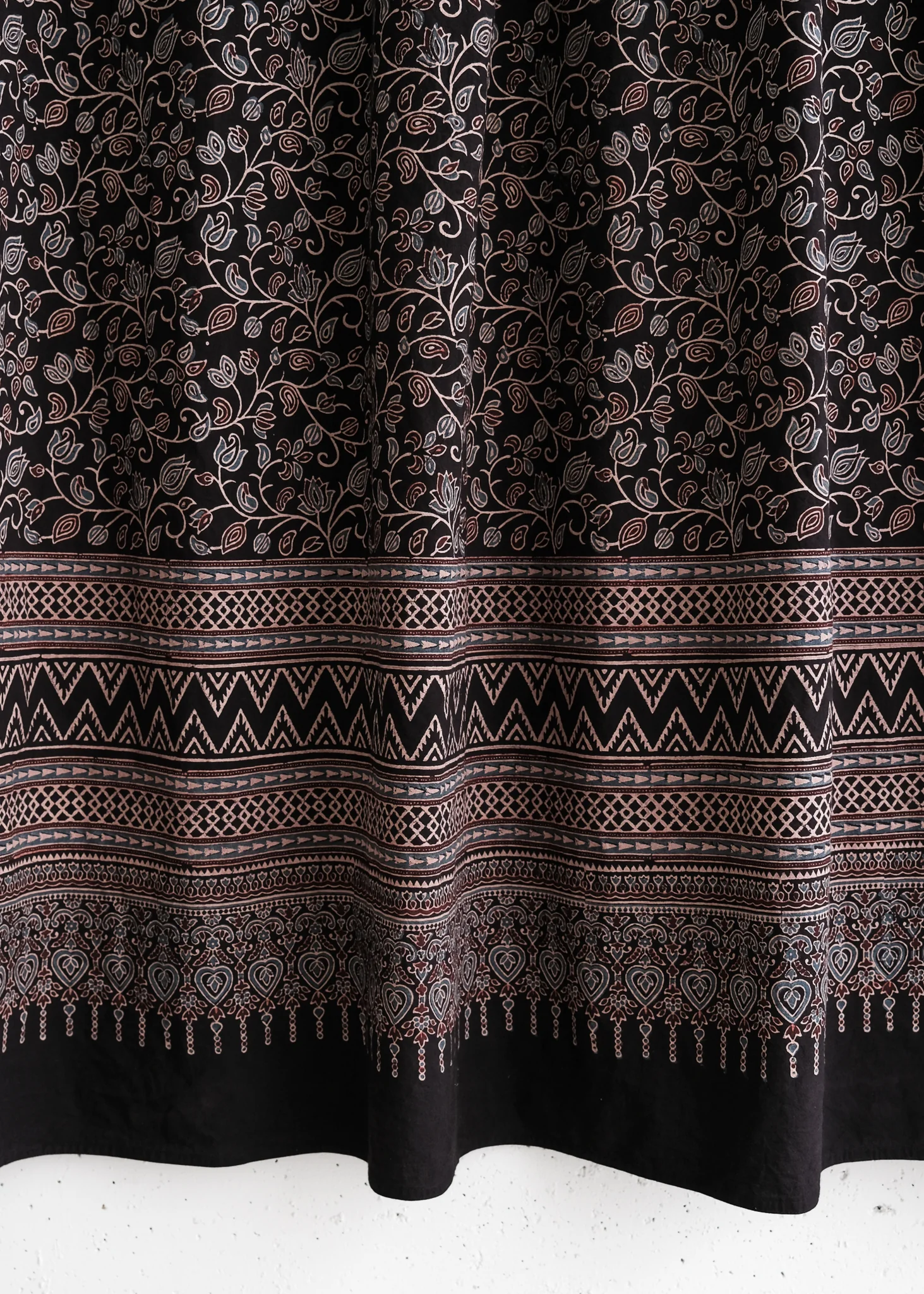 Organic Cotton Sheet - Ajrakh Vine - Image 3