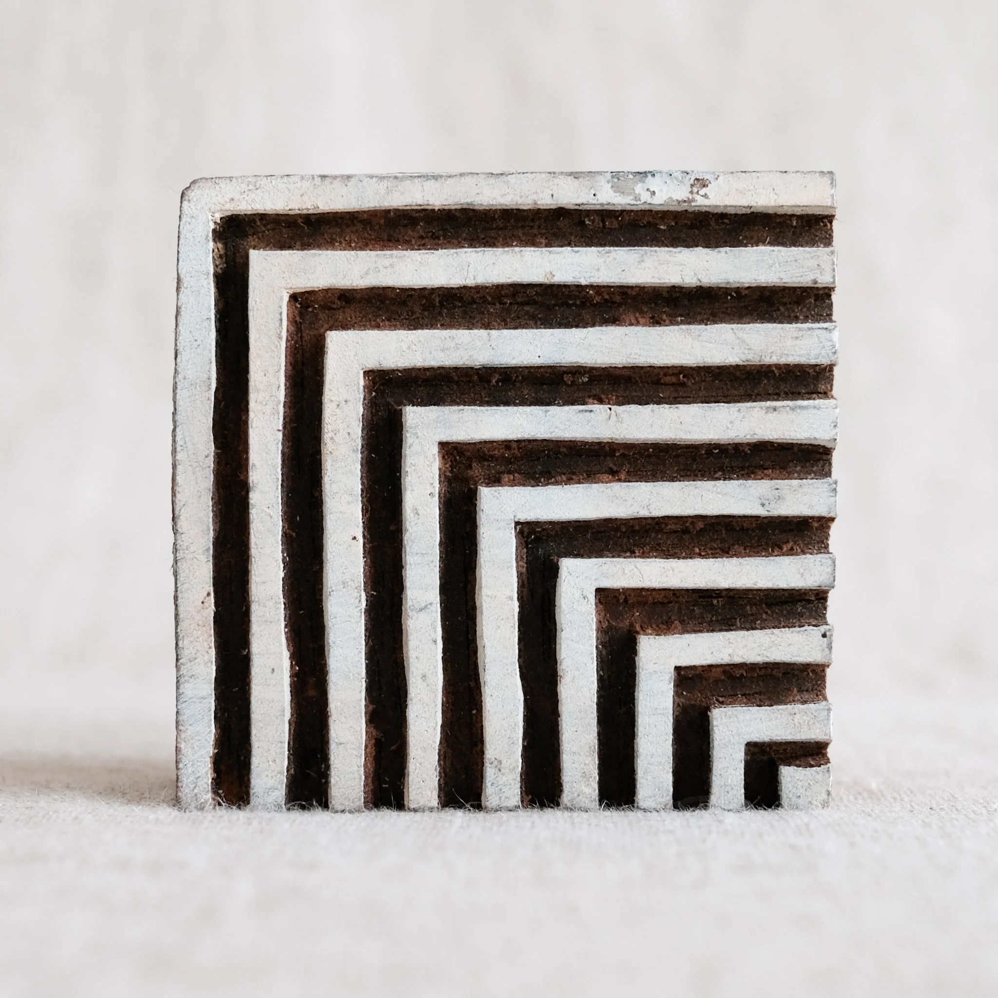 Wood Block - Corner Stripes