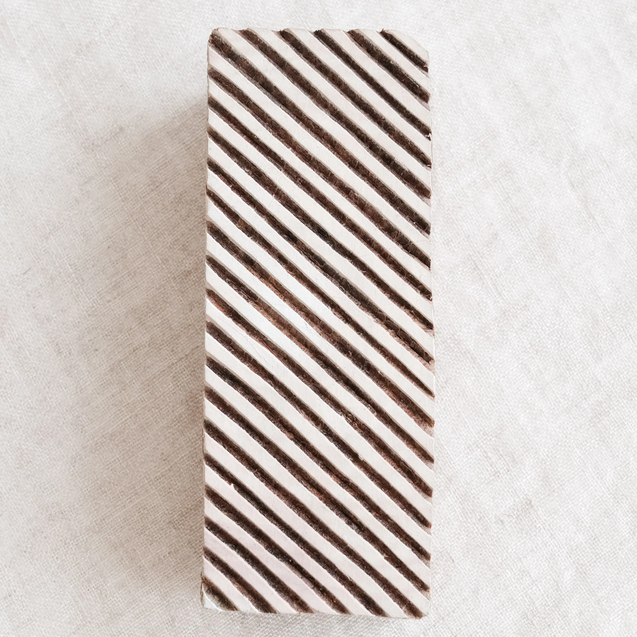 Wood Block - Diagonal Lines