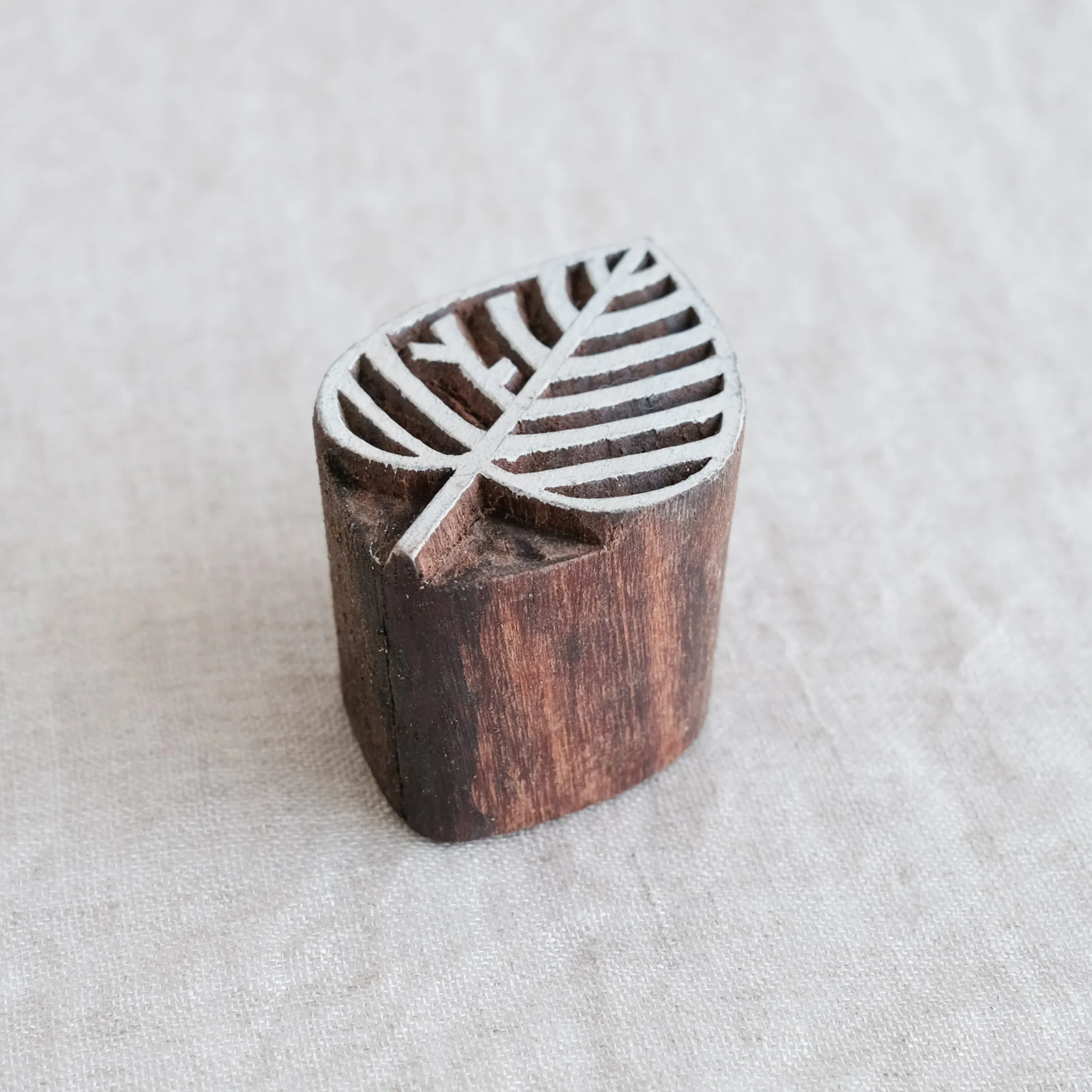 Wood Block - Leaf Detail - Image 3