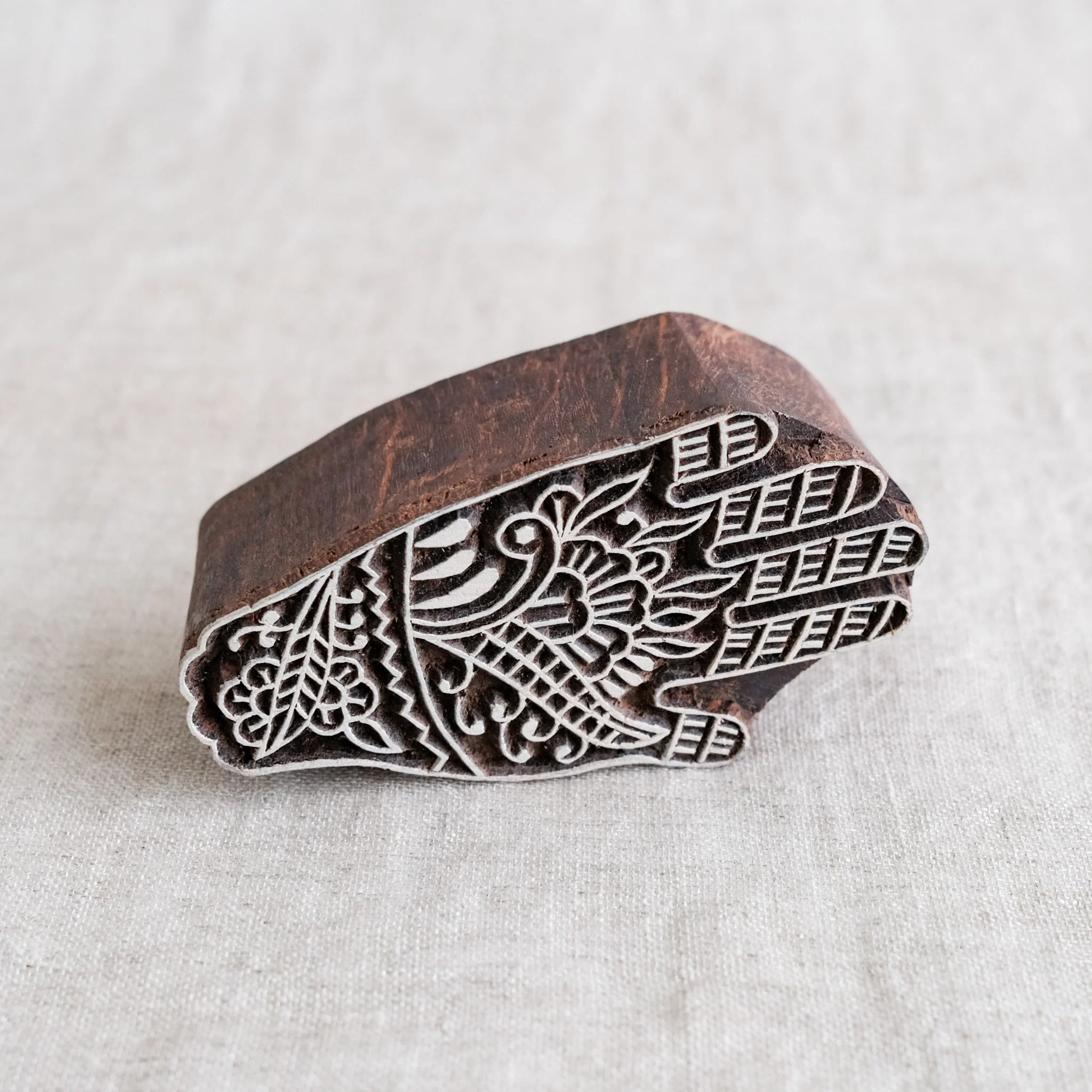 Wood Block - Mehndi Palm Left - Image 3