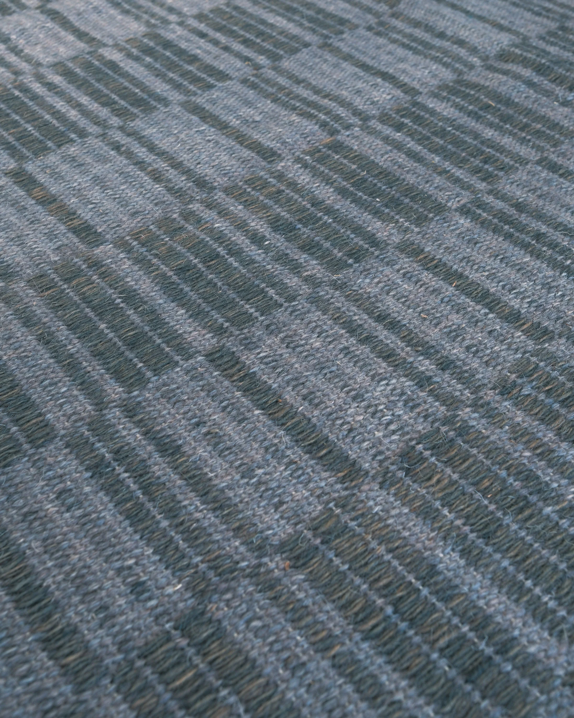 Wool Jawaja Carpet - Large - Calm Waters - Image 4