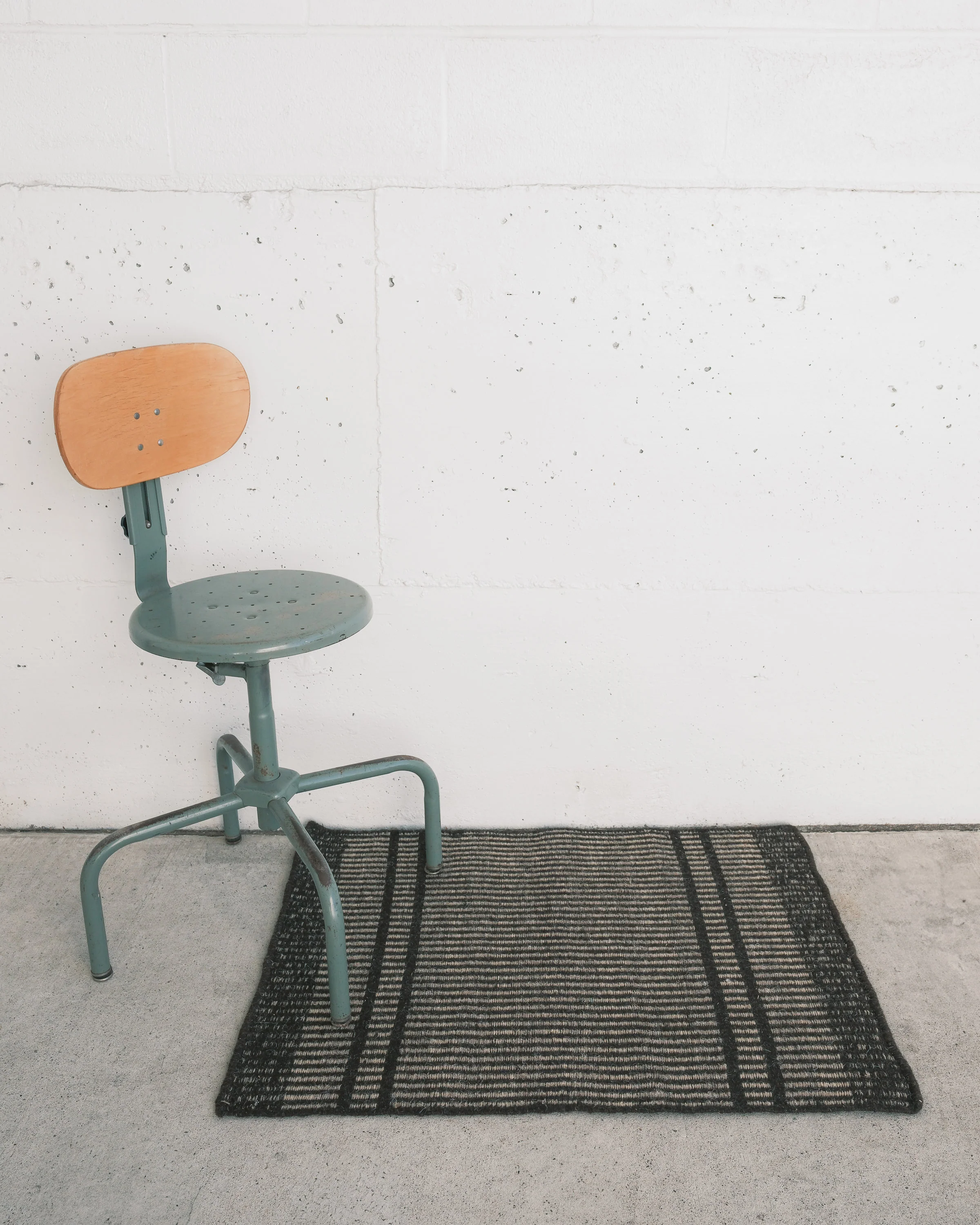 Wool Jawaja Carpet - Small - Grounded